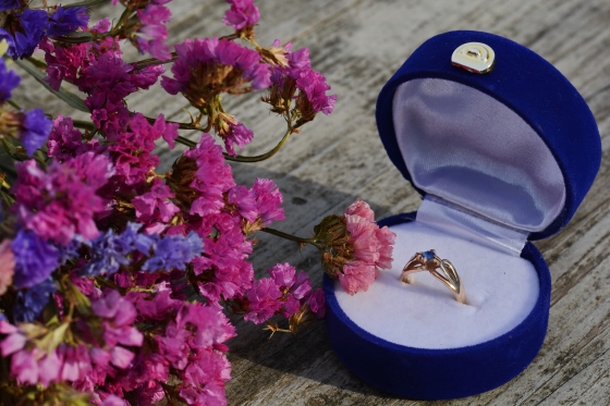 selecting a promise ring - picture of a birthstone promise ring in an open box