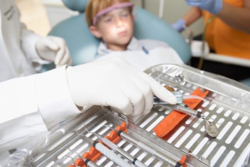 tips for your child's tooth extraction-dental equipment